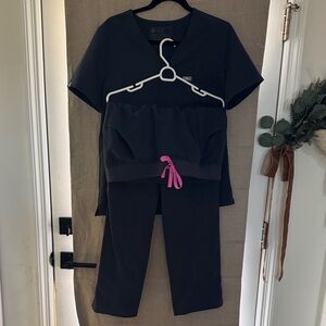 Figs Women’s Dark Blue V neck Kade Set